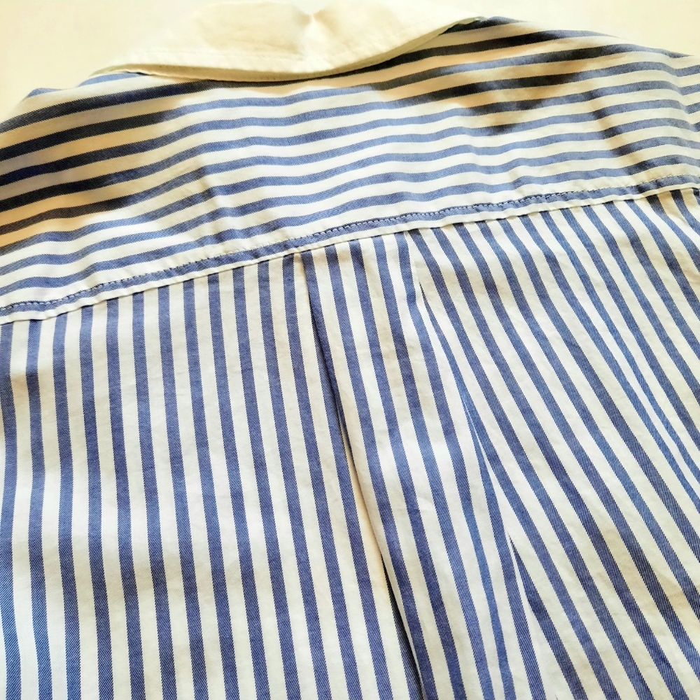 NWOT Everlane Must-Have Shirt in Silky Cotton, Blue White Stripe - Size 6 - Picture 9 of 16